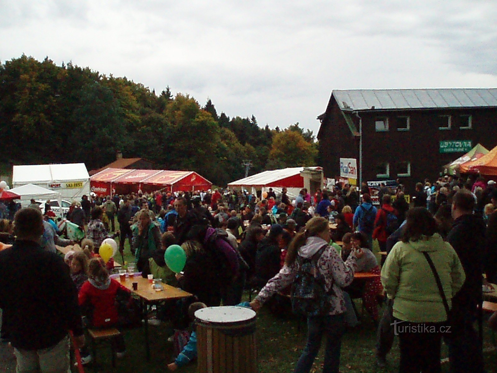 Oktoberfest en las llanuras debajo de Ještěd 28.9.-30.9.