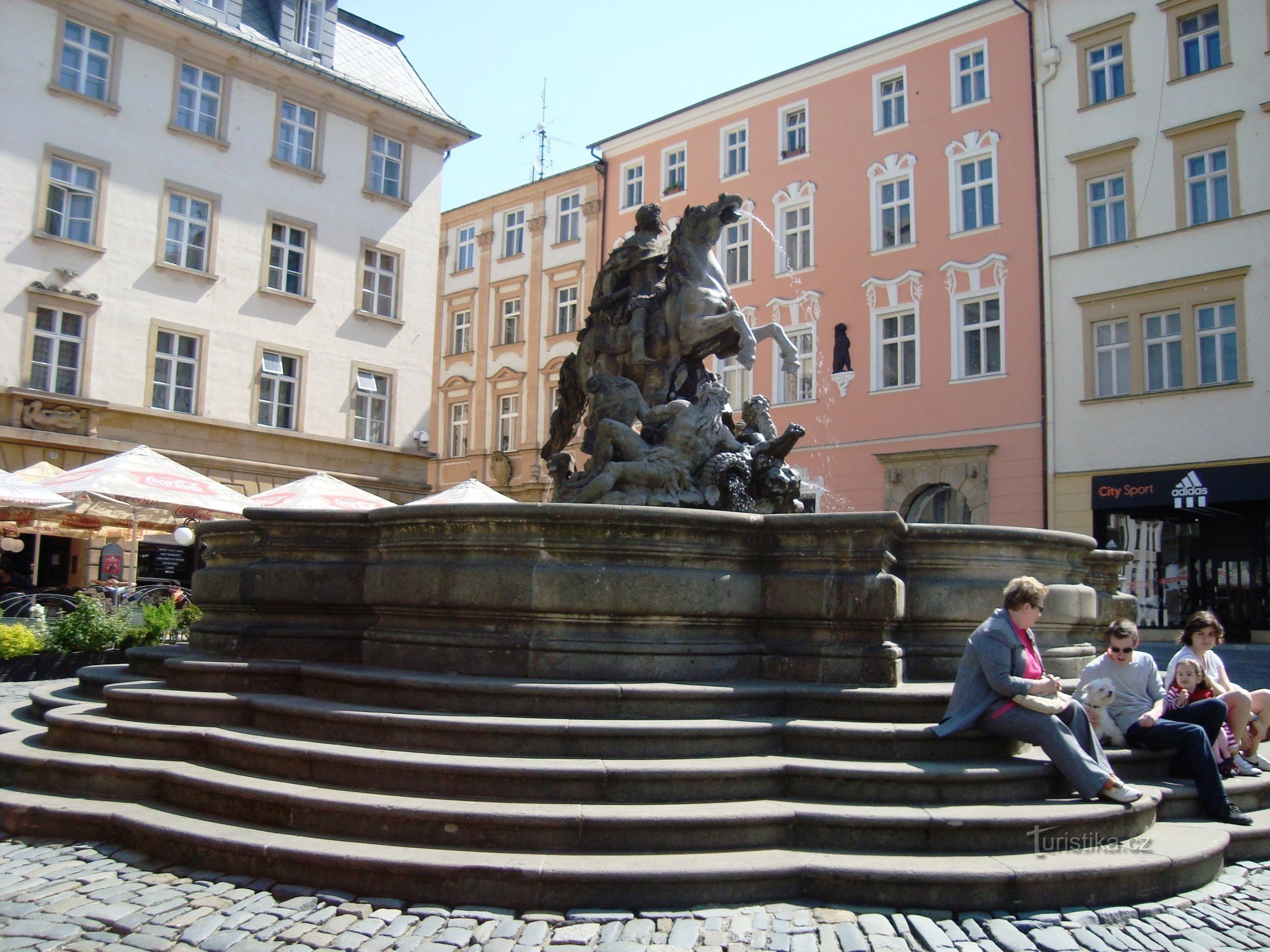 Olomouc-Horní náměstí-Fuente de César de 1725-Foto: Ulrych Mir.