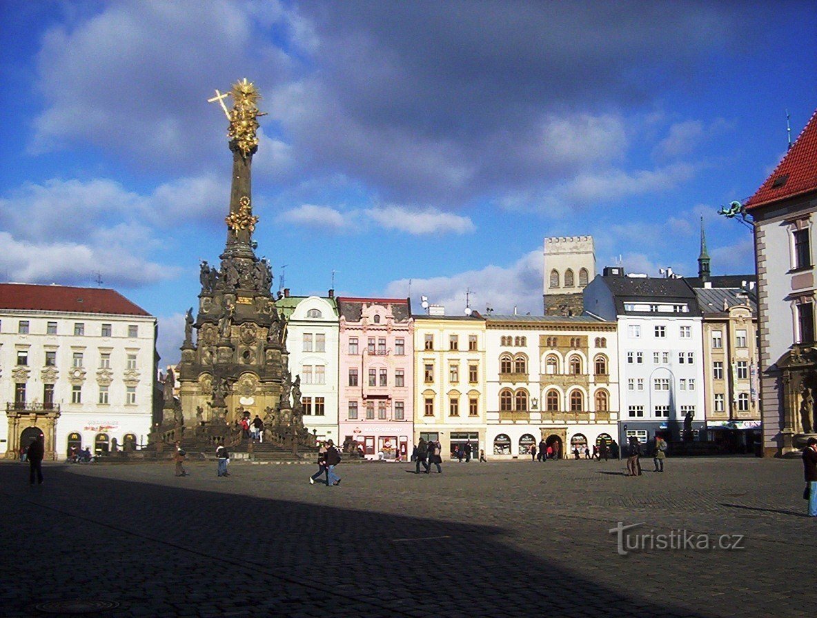 Olomouc-Horní náměstí-Szentháromság-oszlop-Fotó: Ulrych Mir.