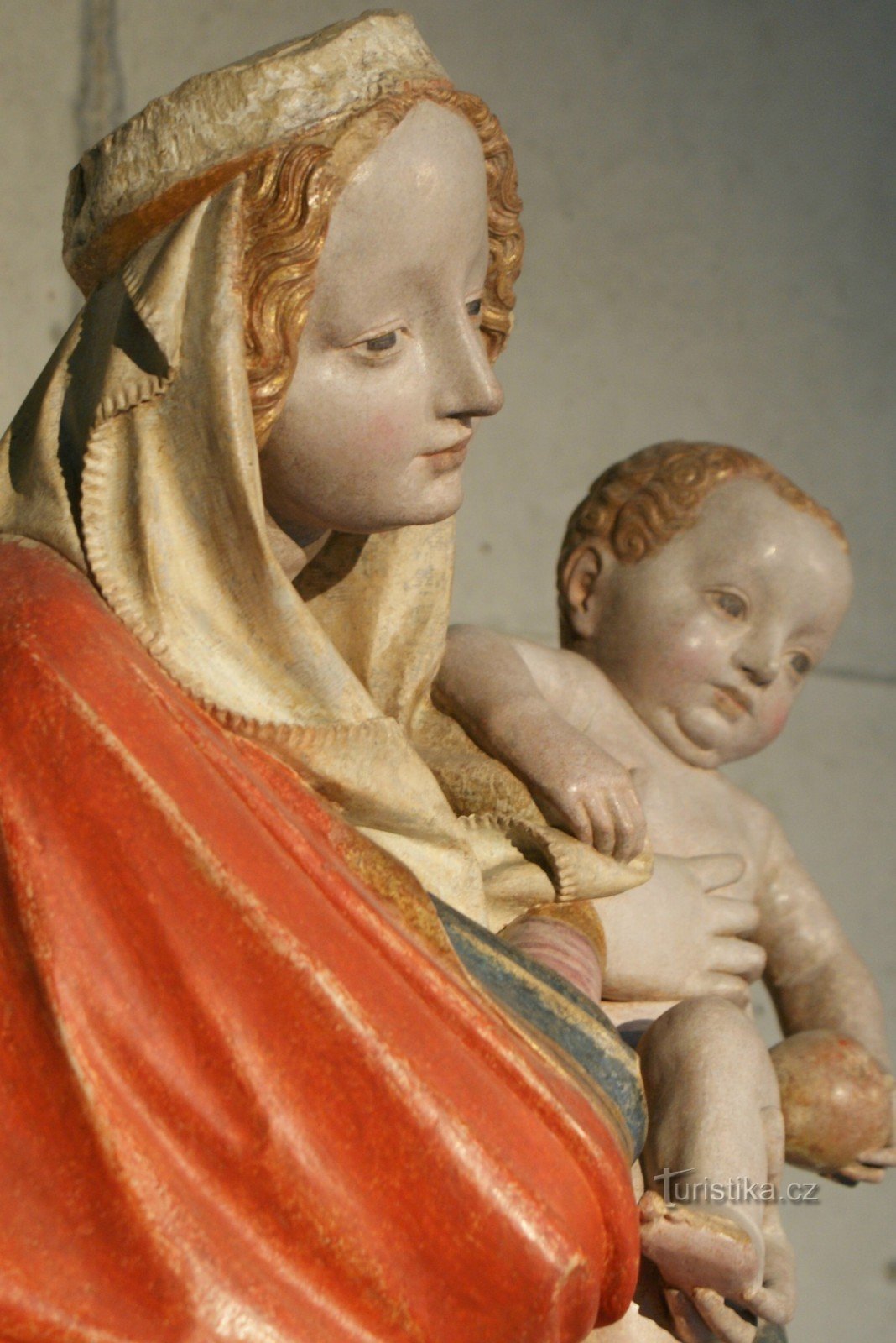 Olomouc - Šternberská Madonna, das Juwel der Exposition des Erzdiözesemuseums