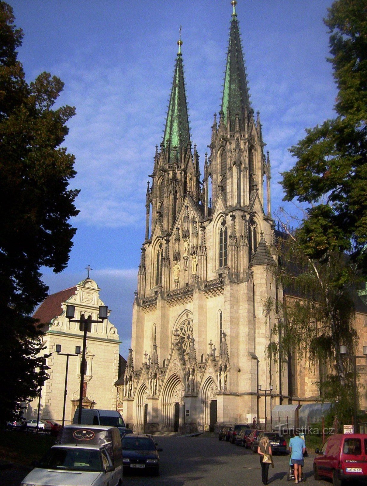 Olomouc - Praça Venceslau - Catedral de São Venceslau - Foto: Ulrych Mir.