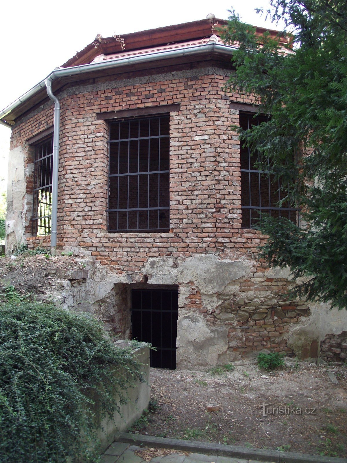 Olomouc - tonnelle de jardin ("Arbore" en FNOL)