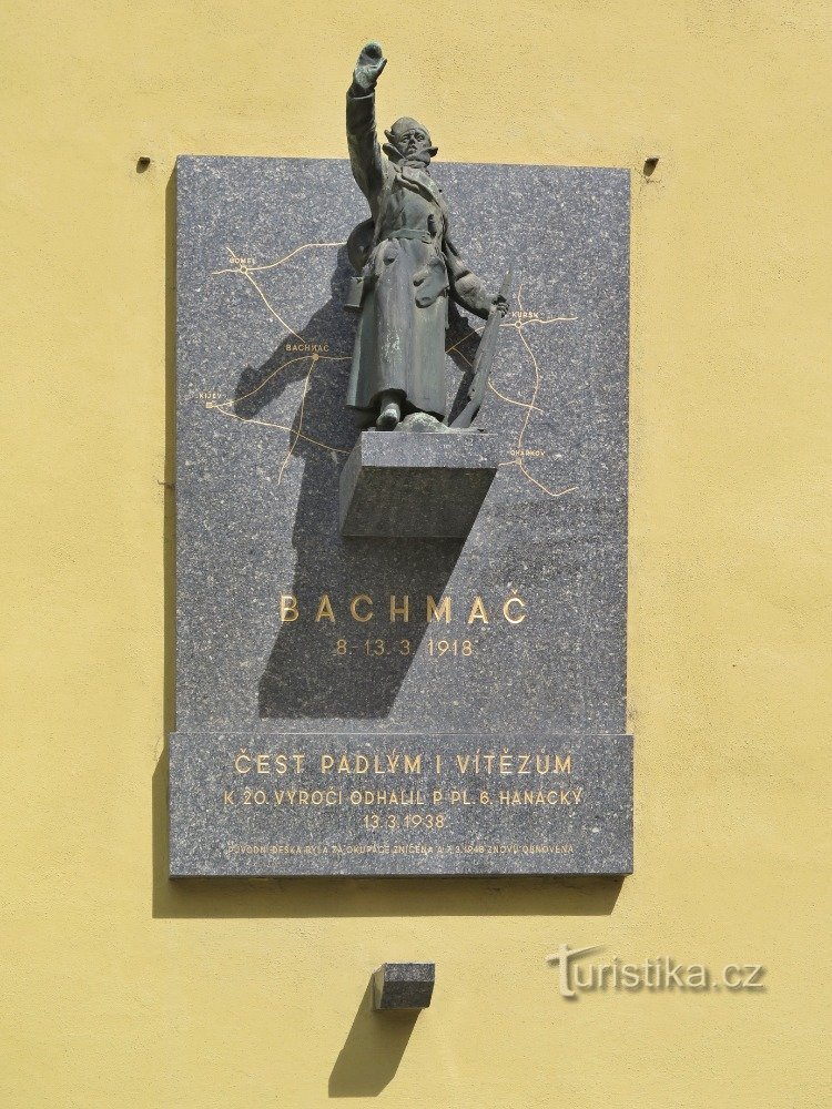 placa memorial Olomouc da Batalha de Bachmač