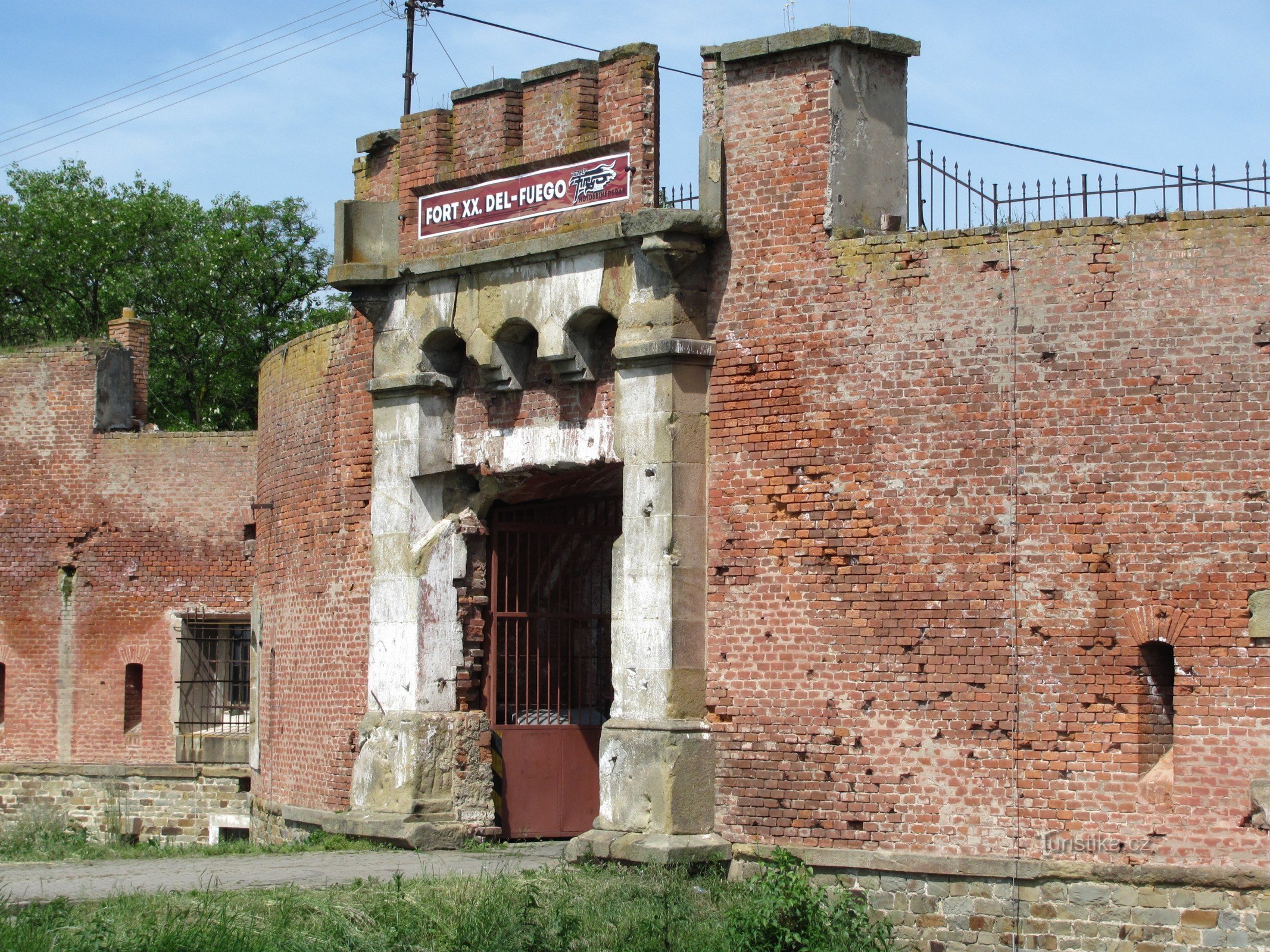 Olomoucká pevnost – Fort XX  (Křelov - Břuchotín – Del Fuego)