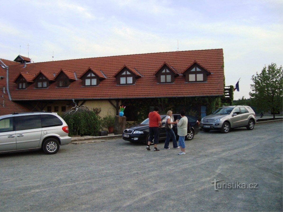 Olšany perto de Vyškov - Fazenda Bolka Polívky - Foto: Ulrych Mir.