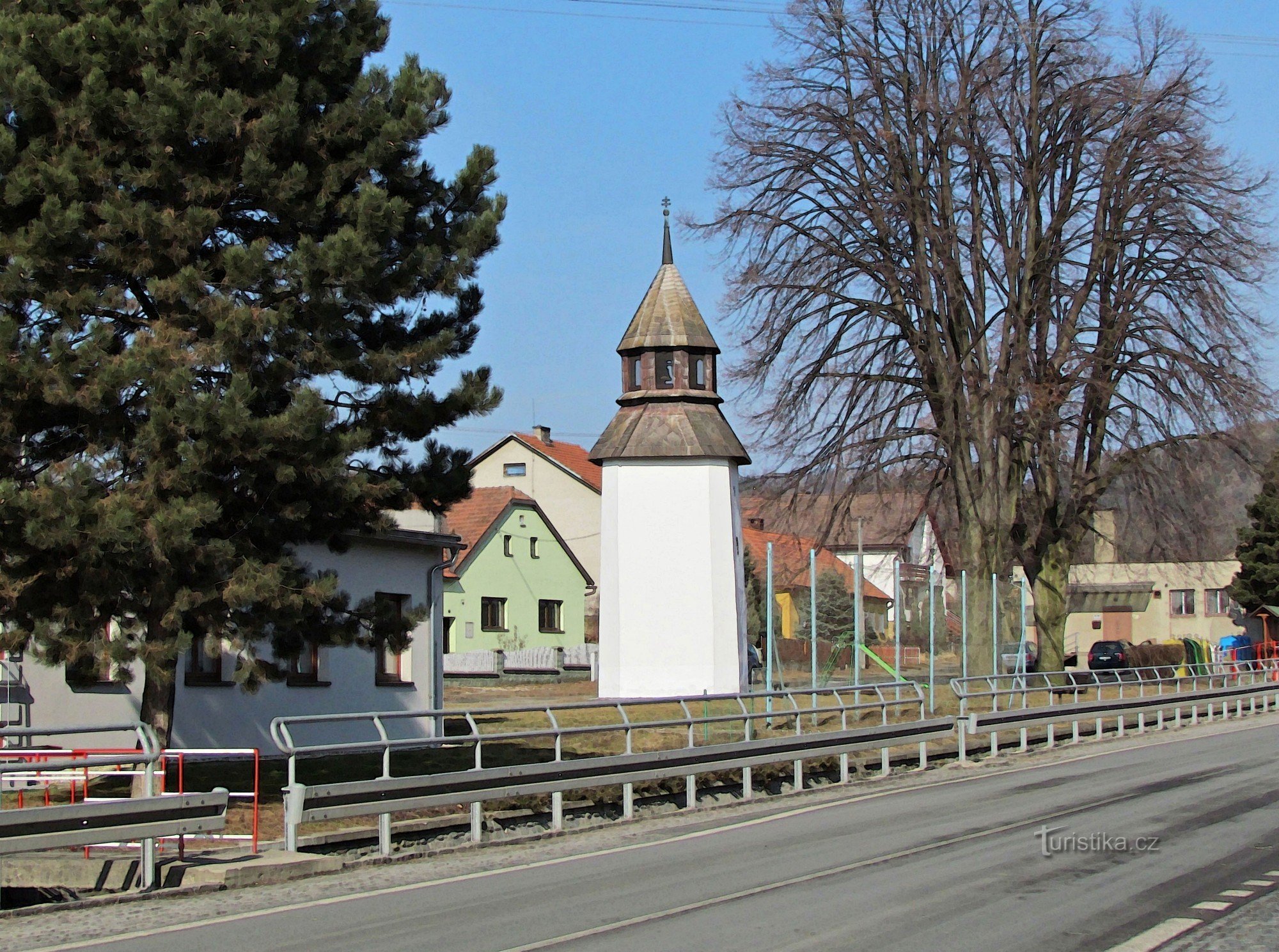 Olšovec - kleine monumenten van het dorp