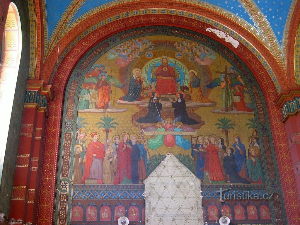 pared del altar