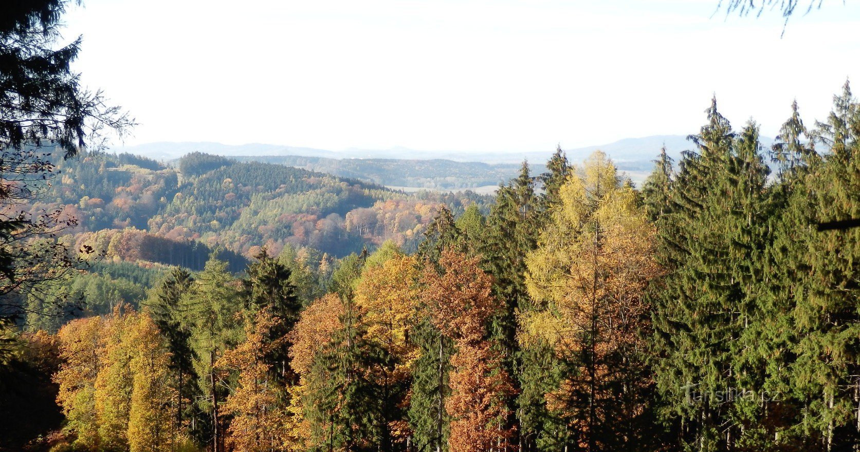 Ograniczony widok na Jiczyn i Czeski Raj