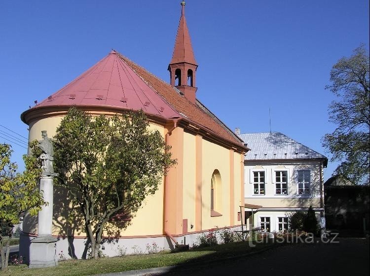 Opatovice：教堂