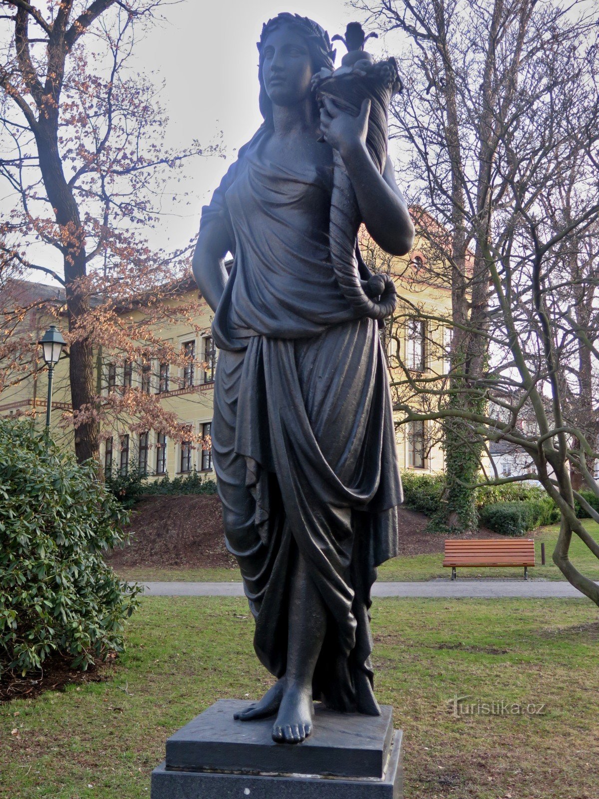 Opava - estatua de la diosa Ceres