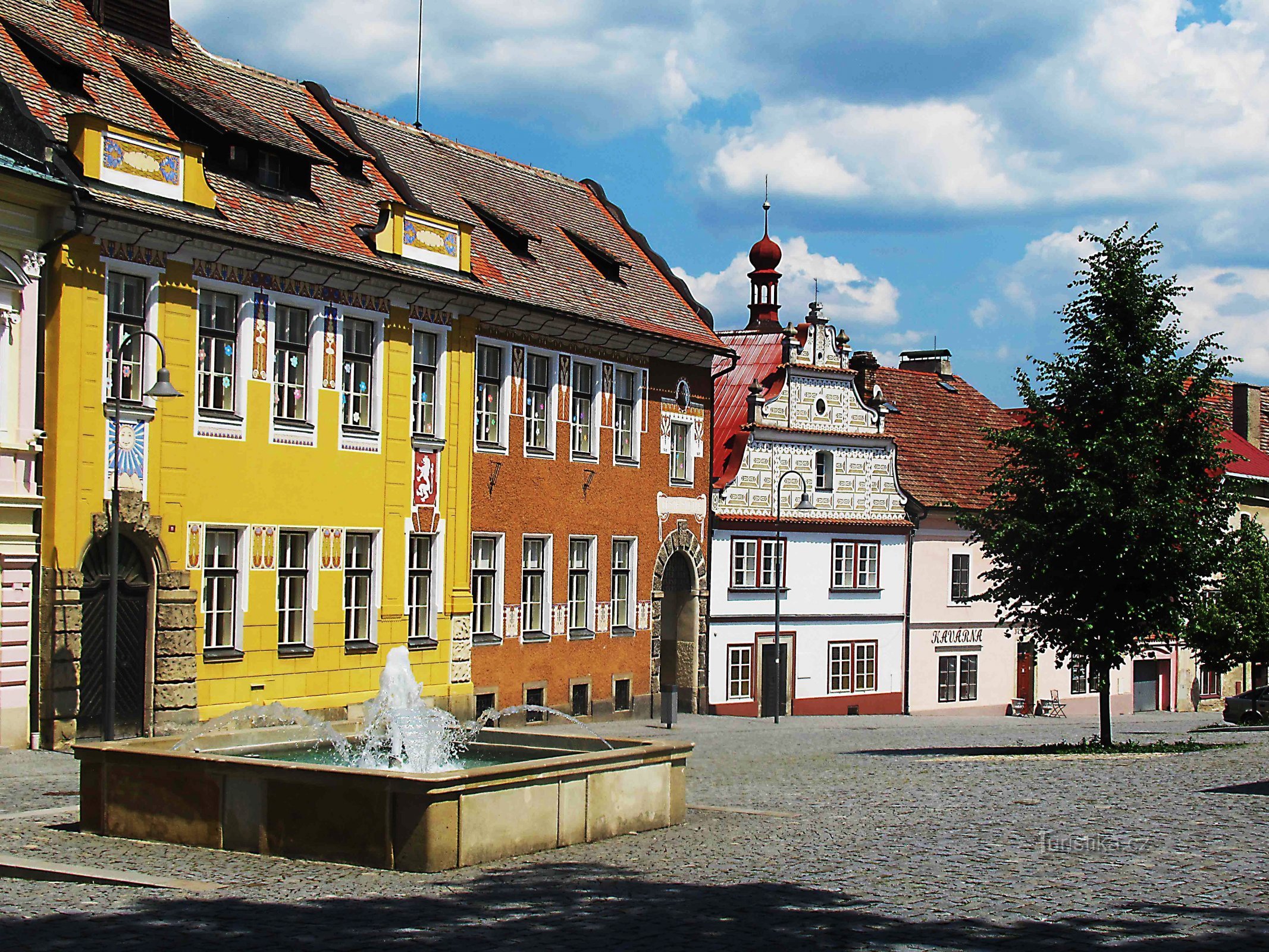 Opočno - zgodovinska stavba št. 13 na Trčkovi náměstí