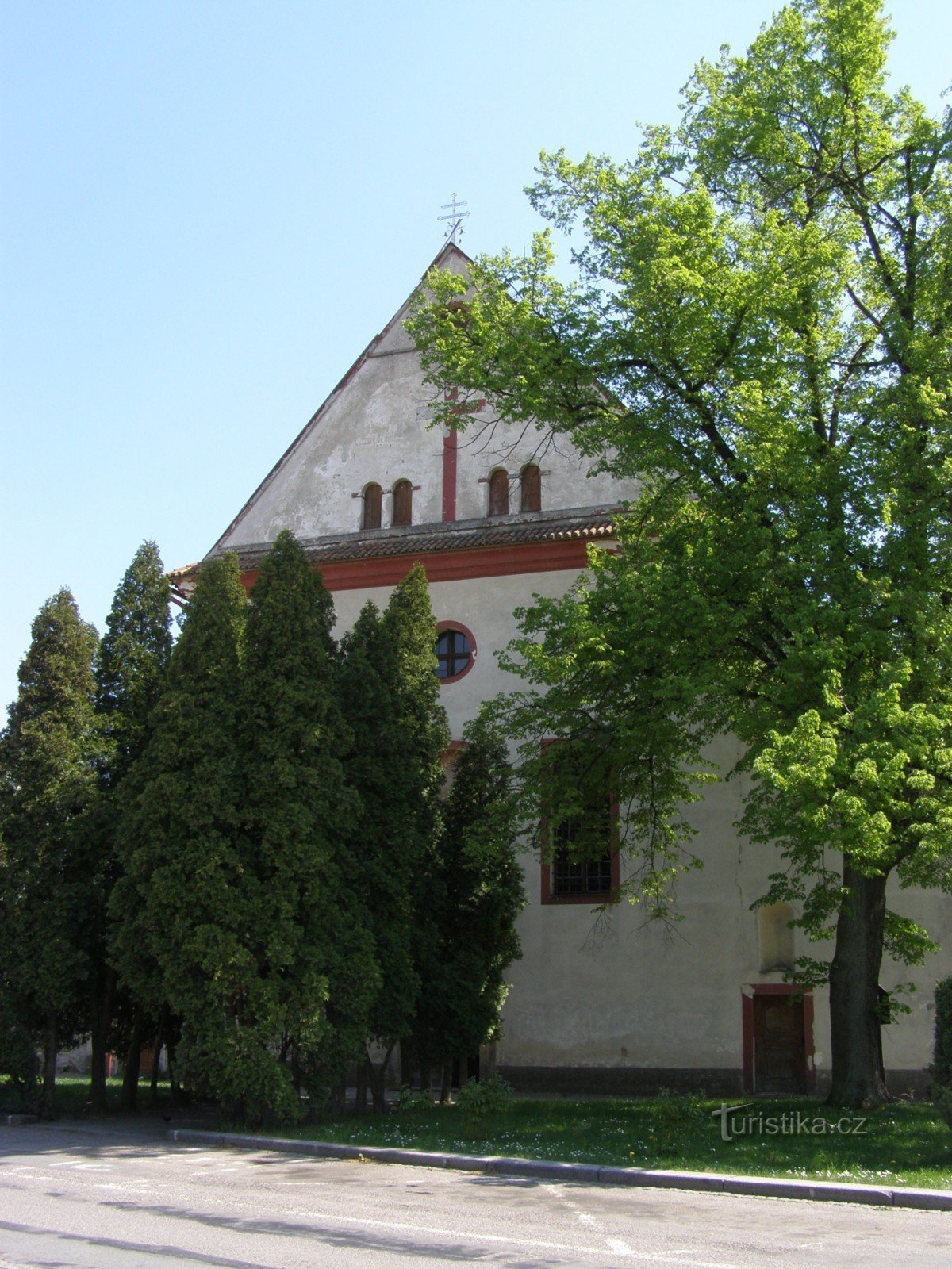 Opočno - Monastère des Capucins avec l'église de la Vierge Marie