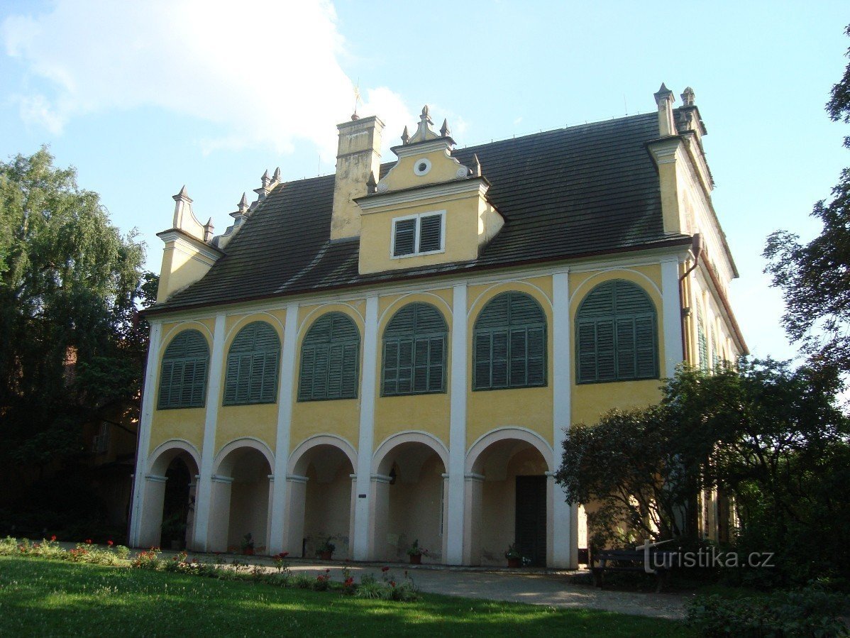 Opočno-Letohradek-Photo: Ulrych Mir.