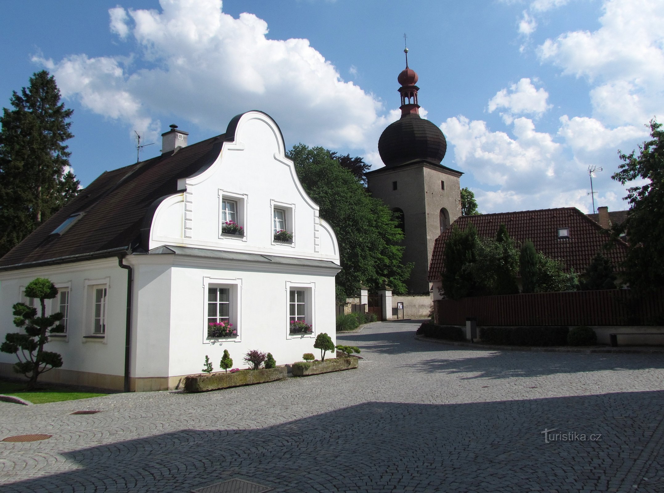 Opočno - zvonice kostela Panny Marie