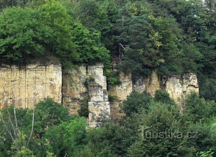 Rocas margas cerca de Chocna