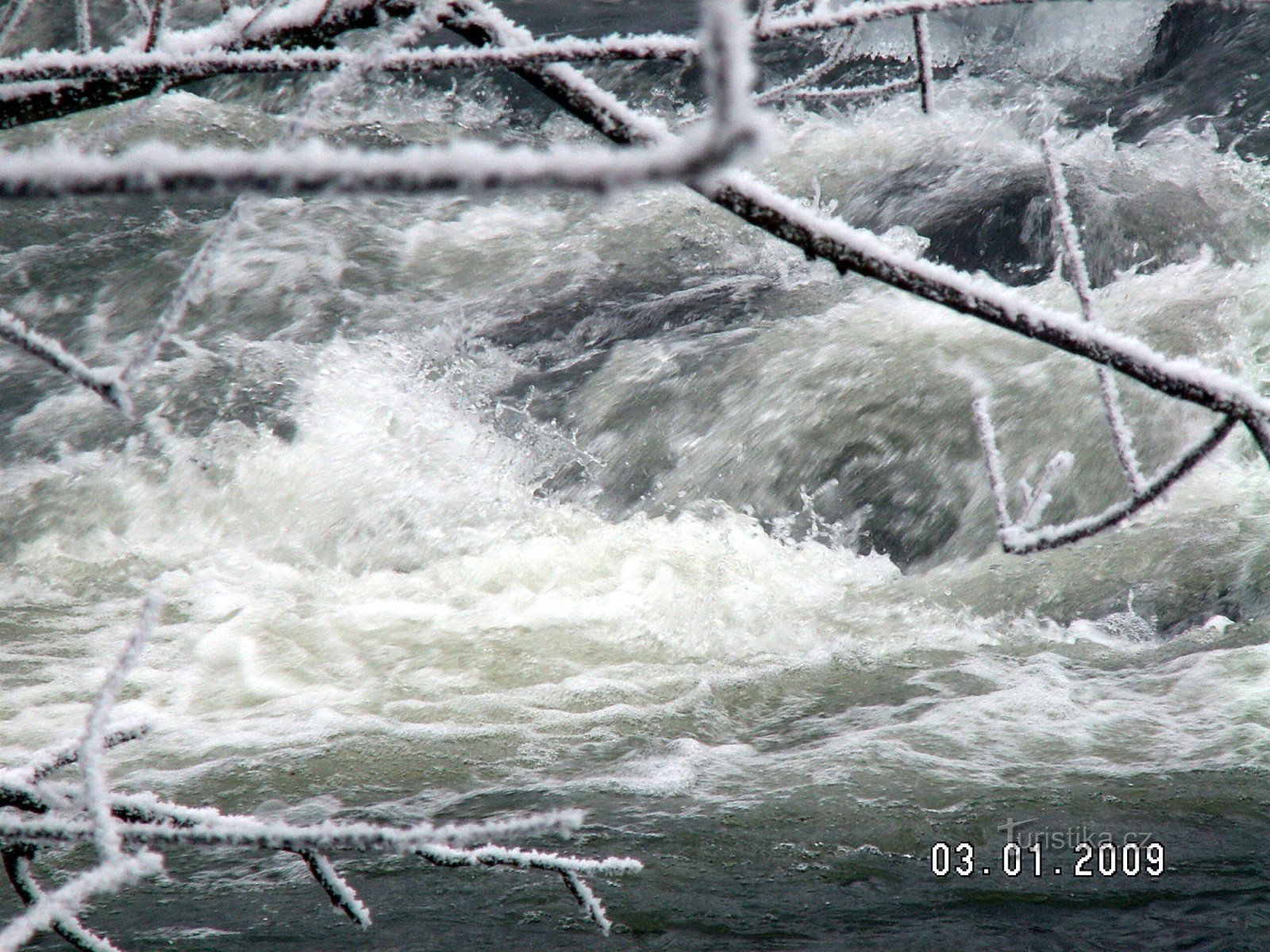 Orlice, rápido bajo Bělčí nad Orlicí, 1/2009 1