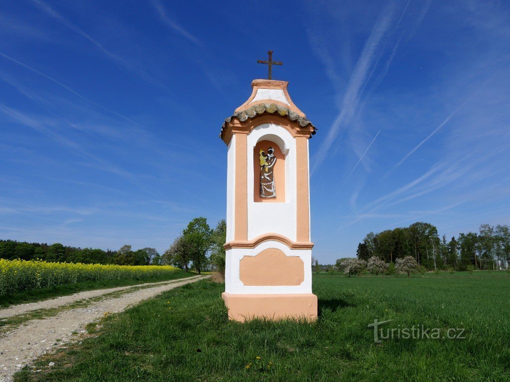 Osek, estrada de campo e tormento divino St. Peokopa