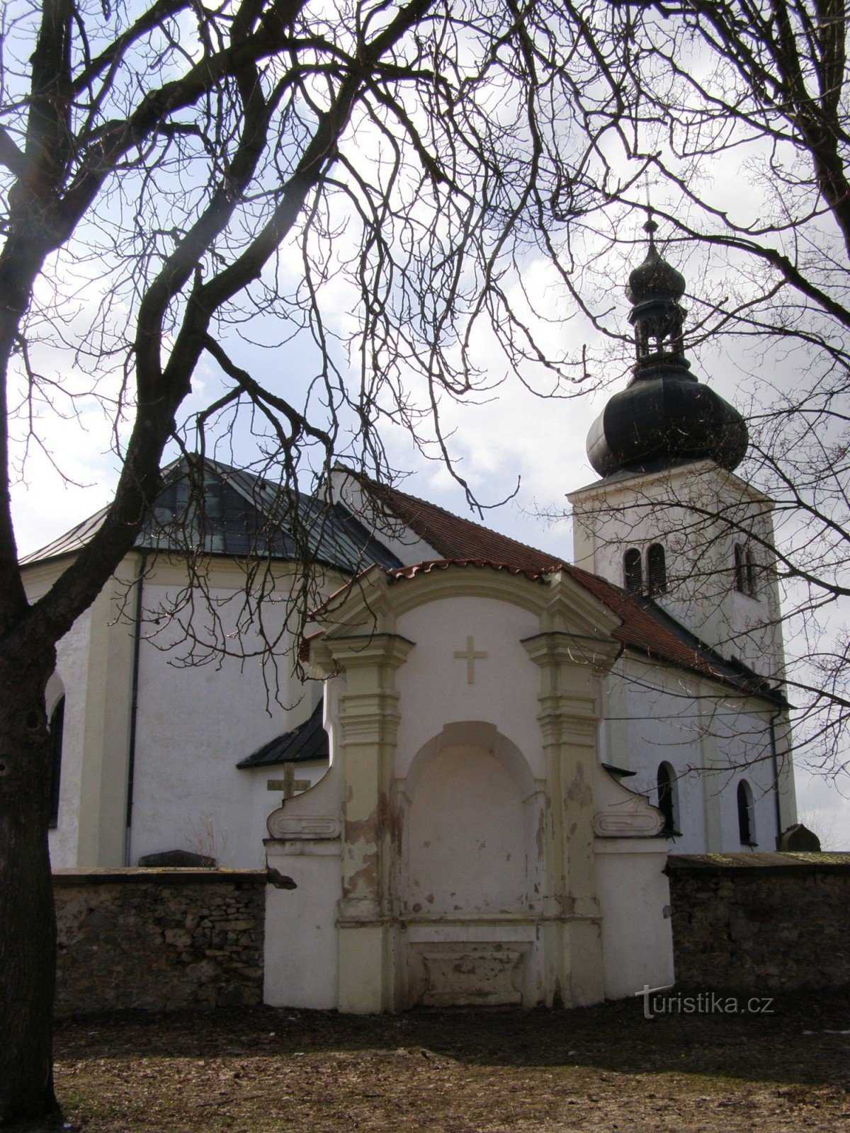 Osice - Église de l'Assomption de la Vierge Marie