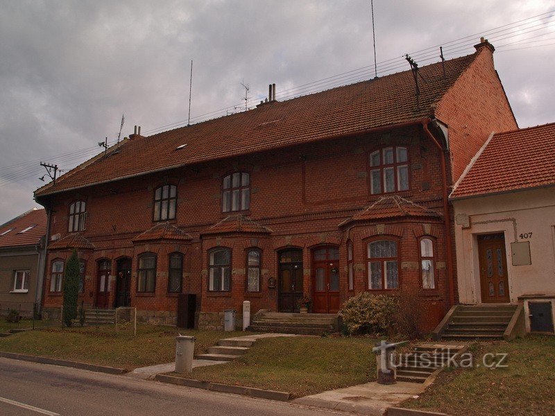 Koryčany 的一栋特别的房子
