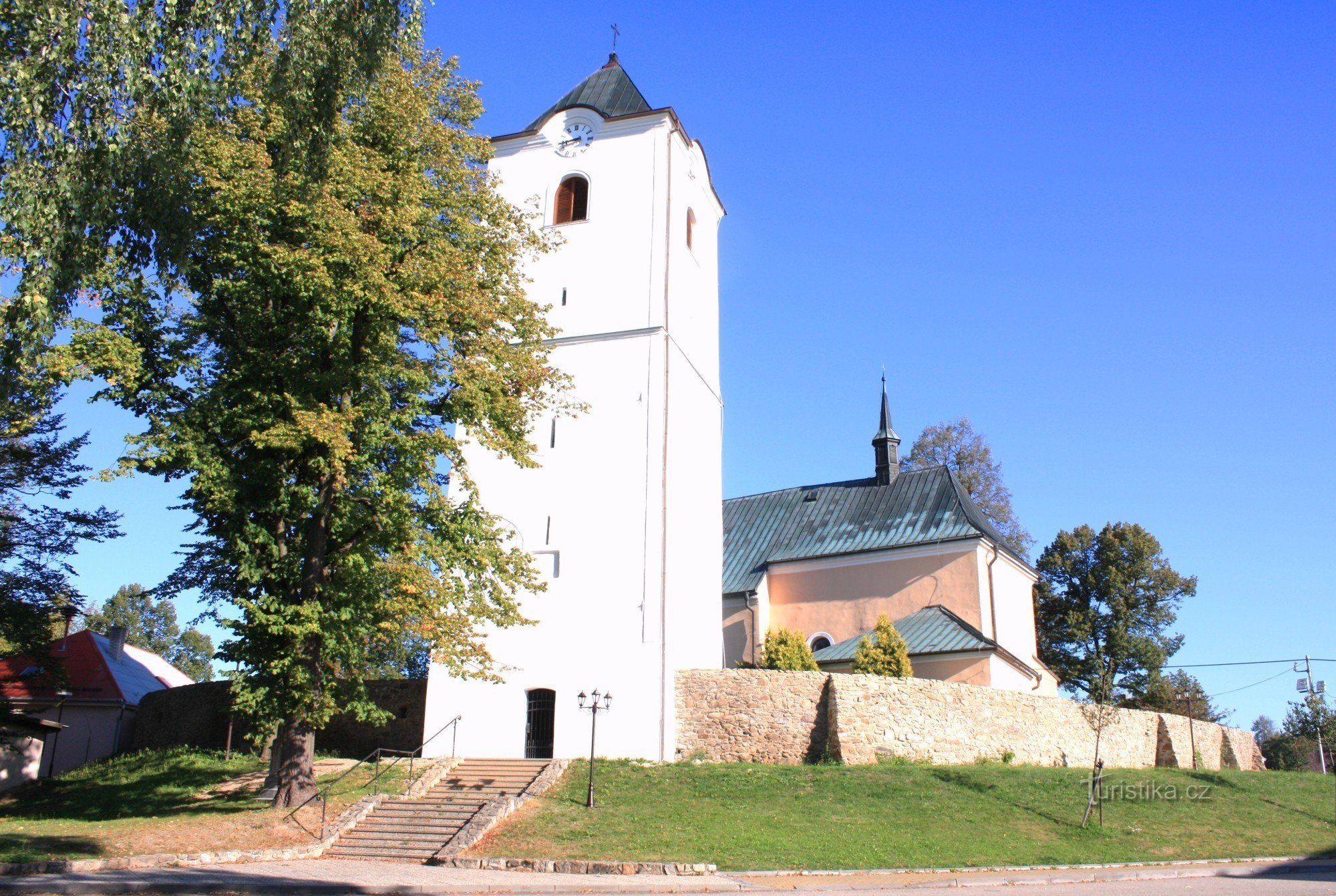 Osová Bítýška - kyrkan St. Jakob den Större