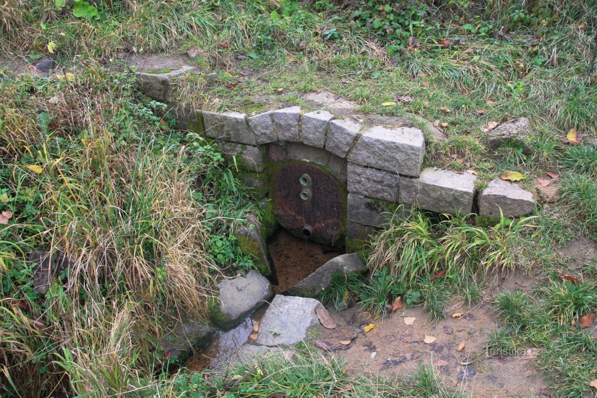 Ostopovice - giếng ở V šelša