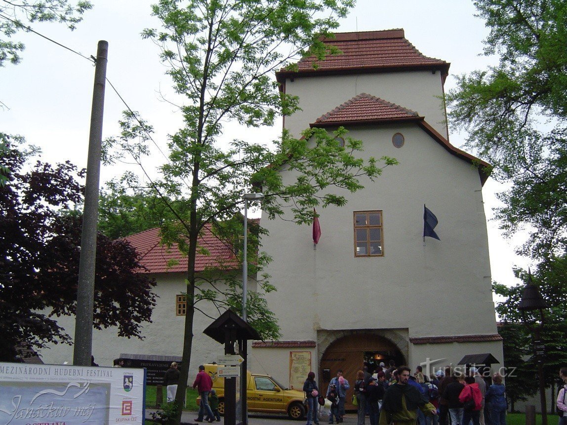 Ostrava-Silesian Castle entrance gate