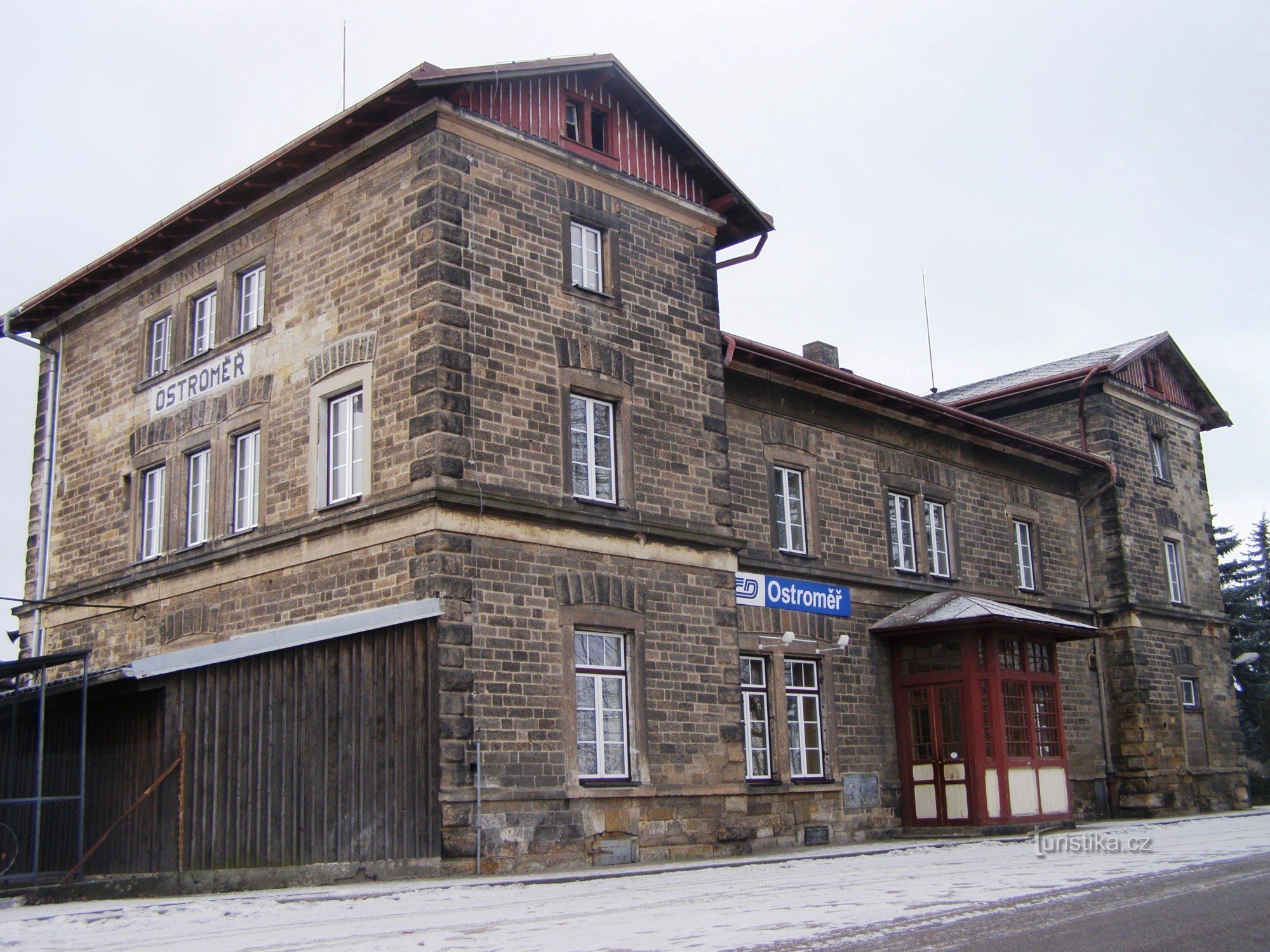 Ostroměr - železniška postaja