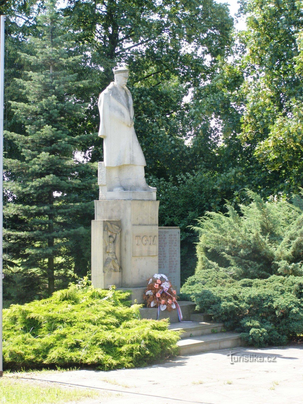 Ostroměř - monument à TG Masaryk