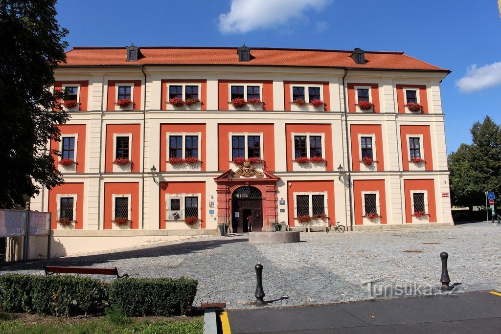 Island, front of the castle