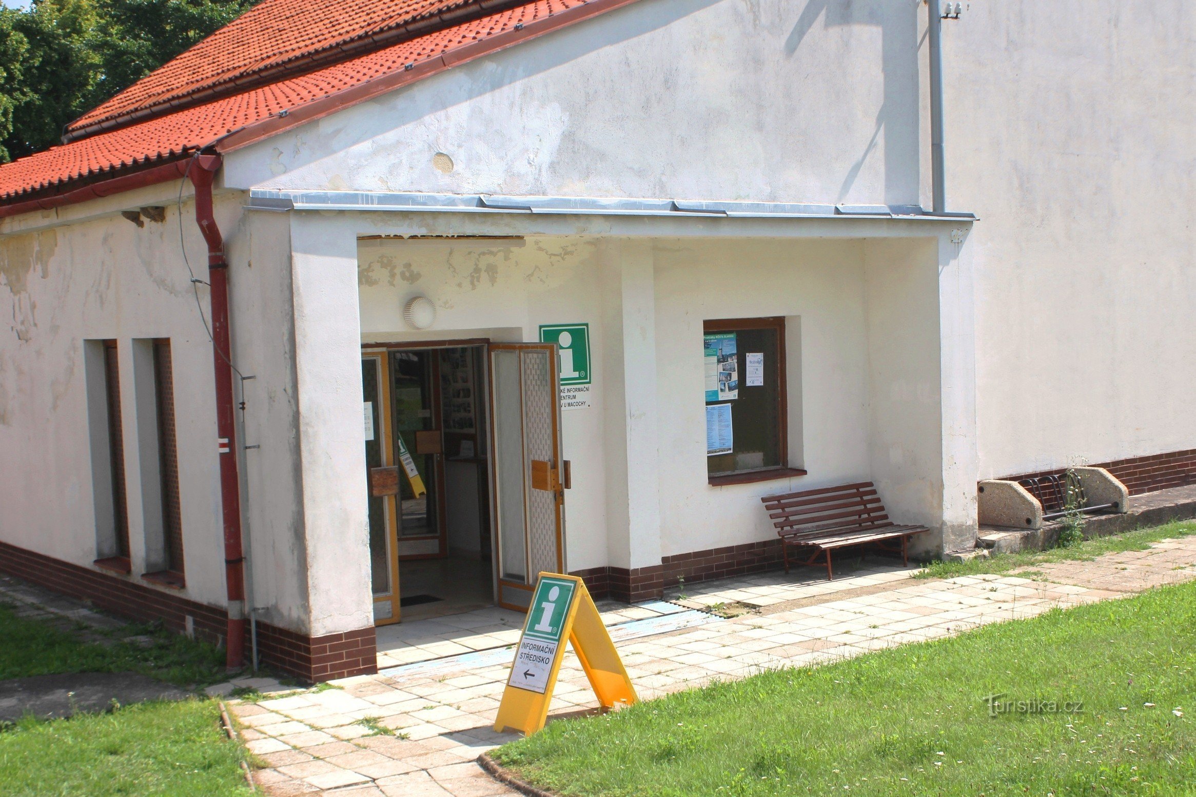 Sziget közelében Macochy - információs központ