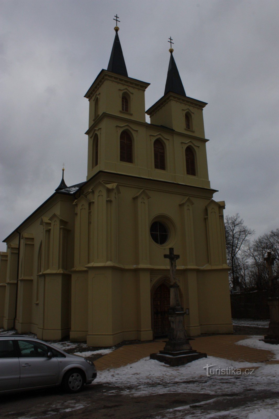 Otaslavice templom