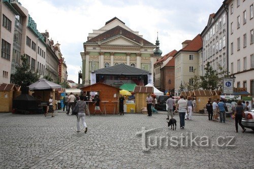 Marché aux fruits - Foire de Prague