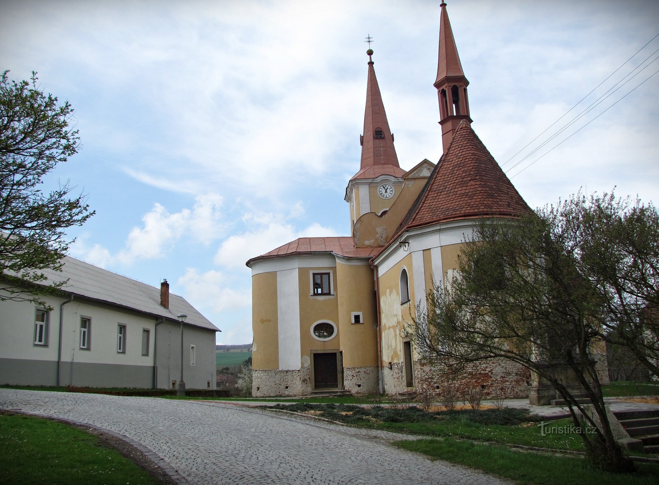 Pačlavice - église