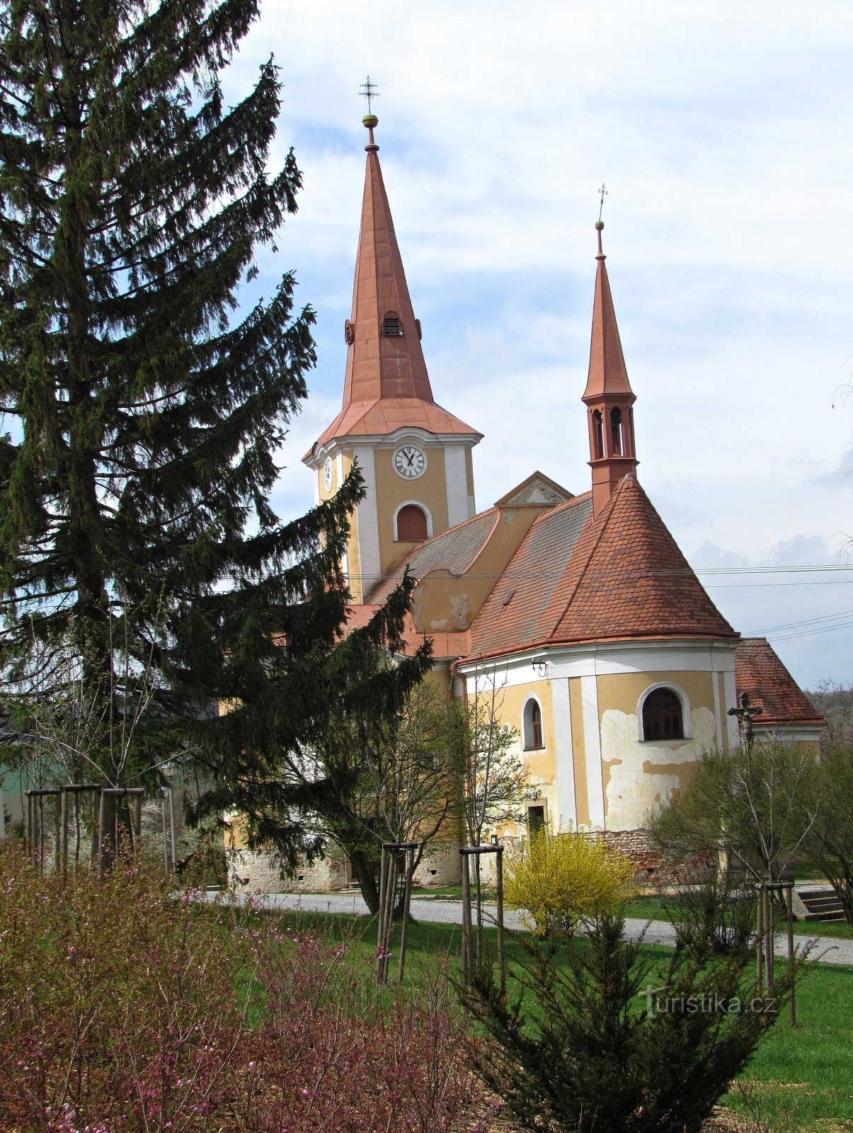 Pačlavice - Pyhän Martinuksen kirkko