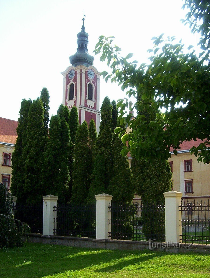 Pacov-castle church of St. Václav-Photo: Ulrych Mir.