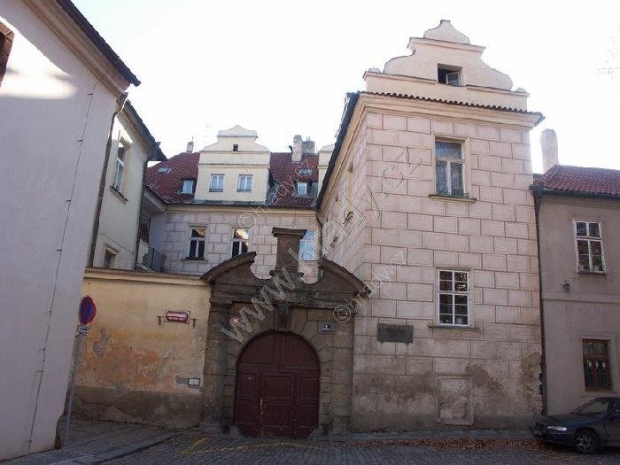 palác Mettychů z Čečova (Hrzánovský, Alsterlovský)