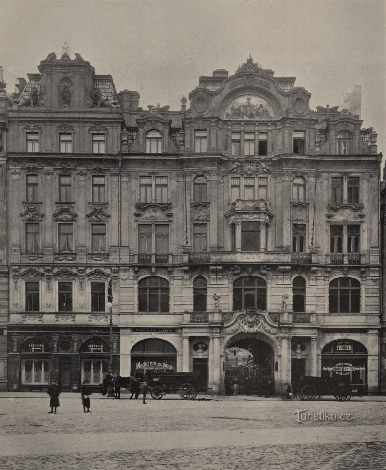 Palais de la Compagnie d'assurance municipale de Prague n ° 932 en 1902