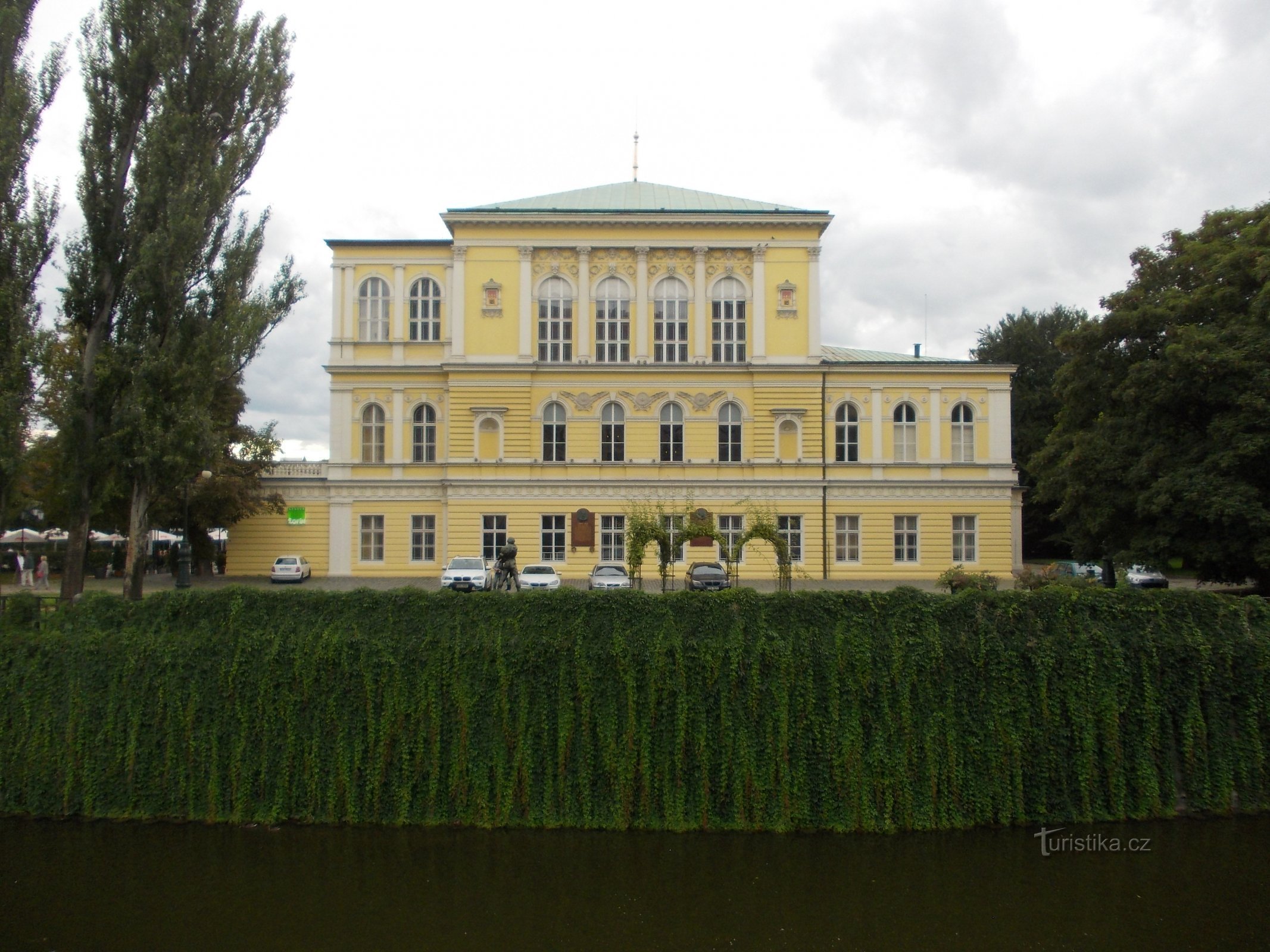 Palazzo Žofín