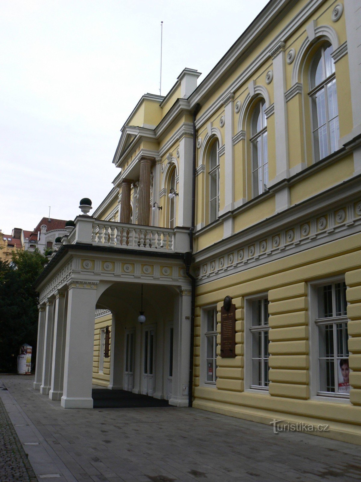 Žofín Palace - udsigt fra parken på øen