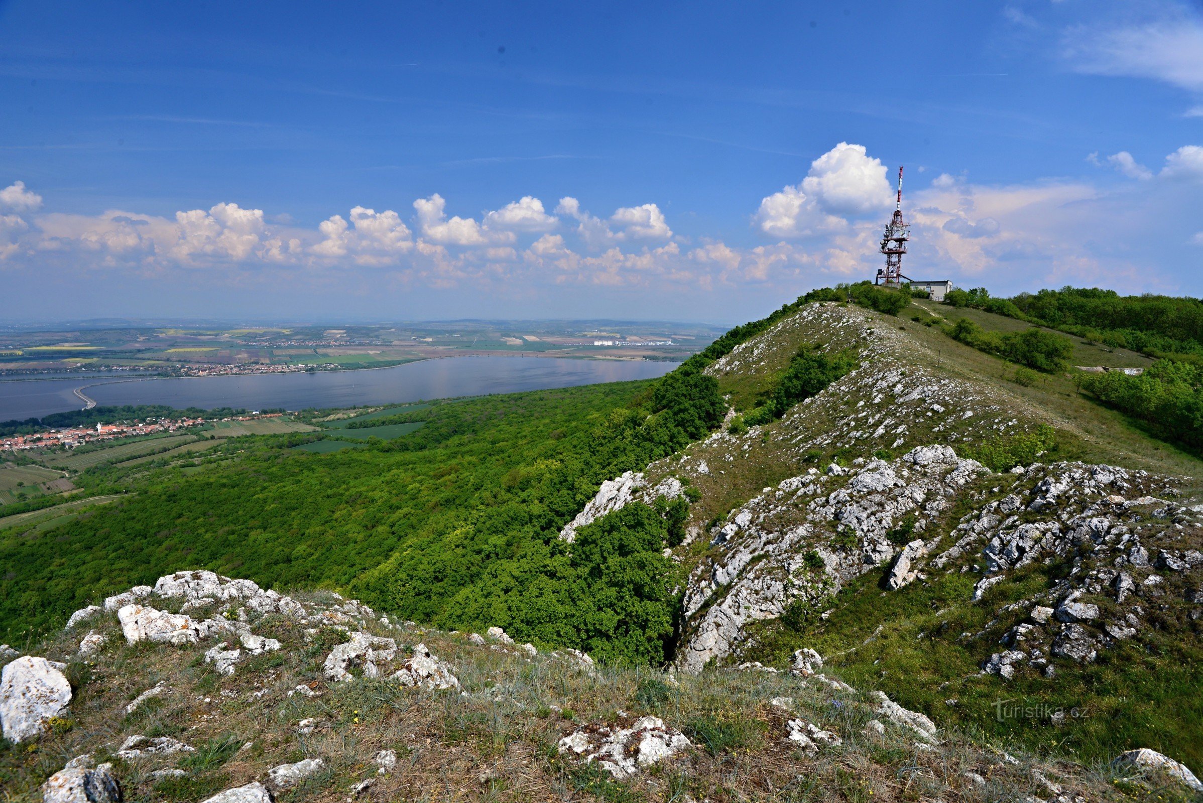 Палава: Девін