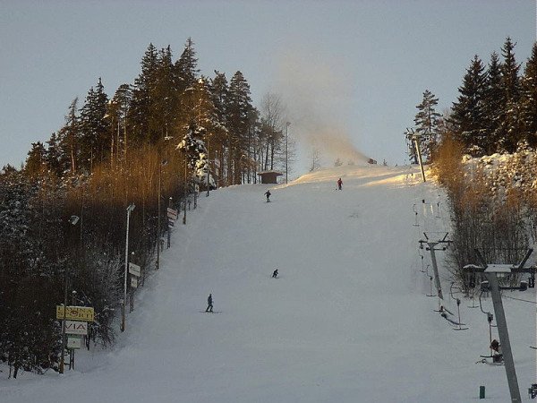 帕尔科维采滑雪