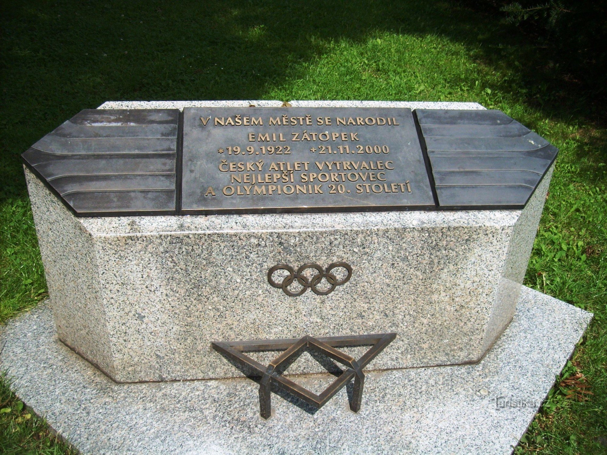 Gedenktafel der Stadt Kopřivnice an seinen Geburtshelfer