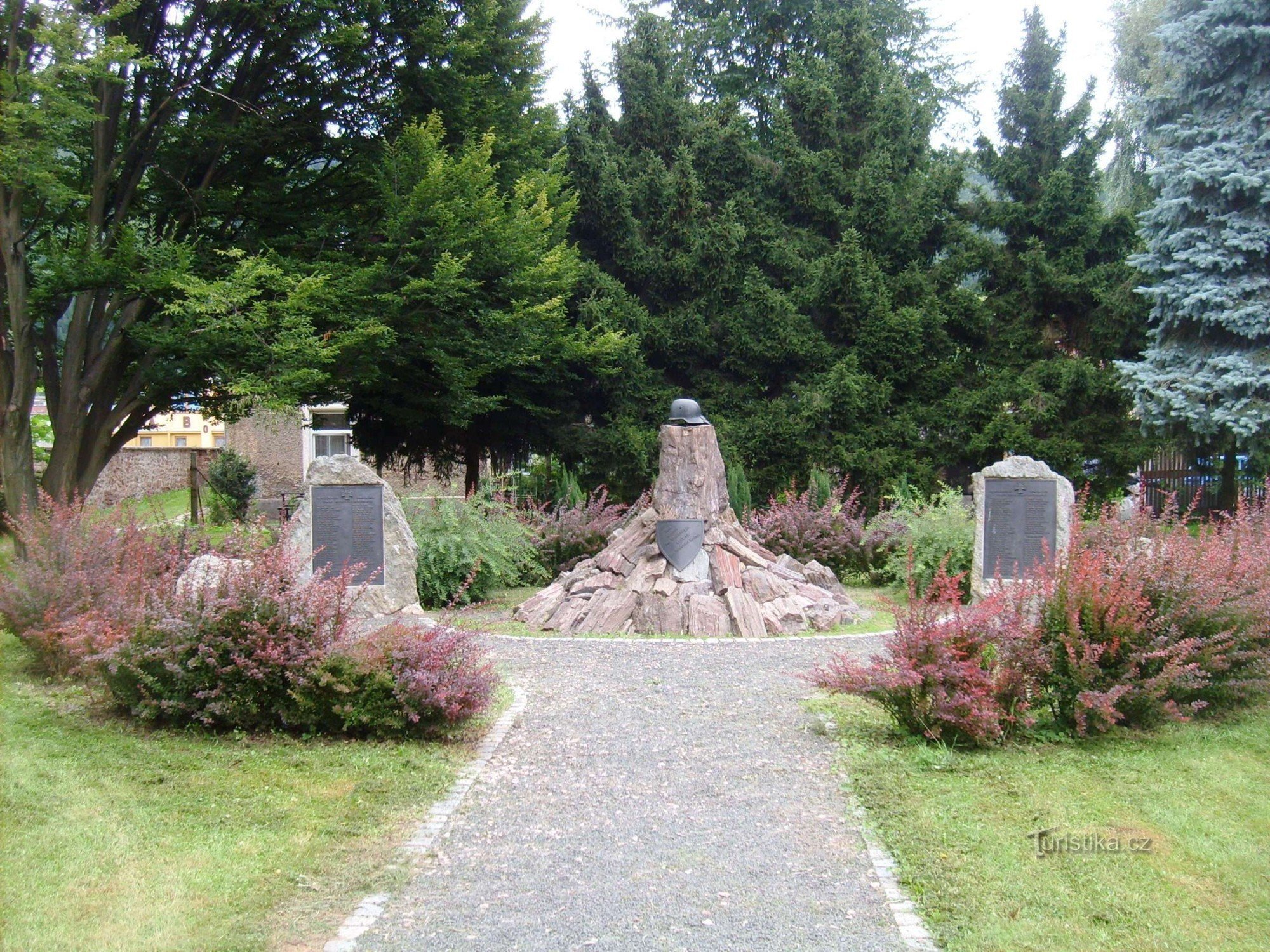 Monumento a la Primera Guerra Mundial en Trutnov