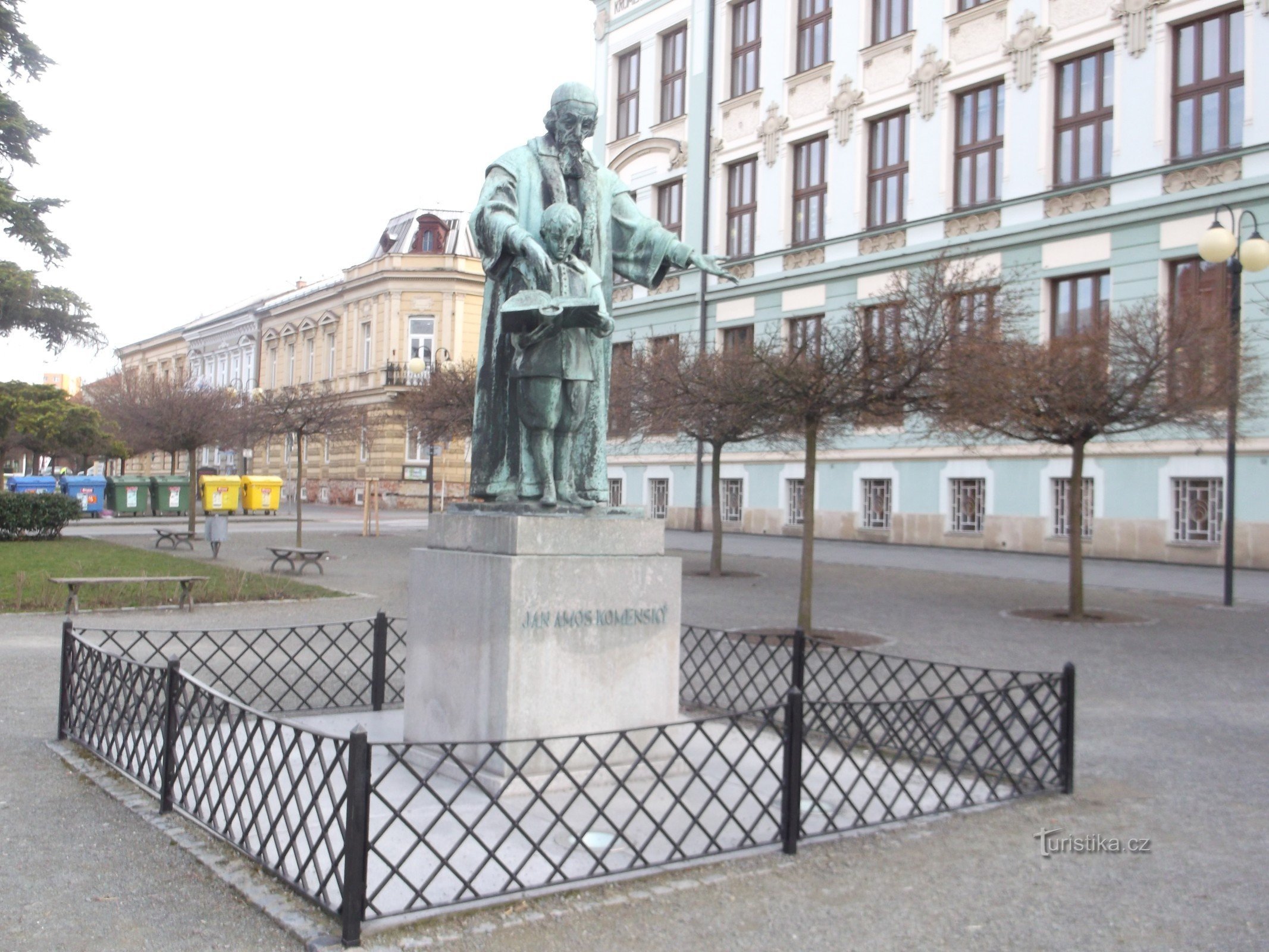 monument till Jan Amos Comenius