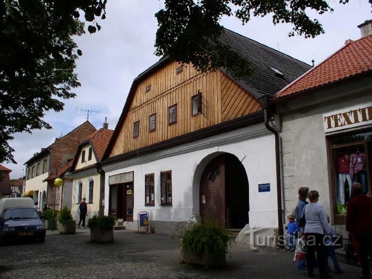 Denkmäler der Volksarchitektur