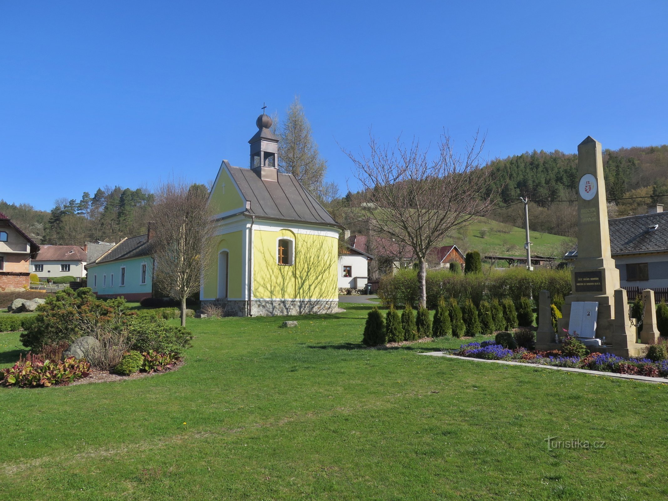 monument i byn i Vranová