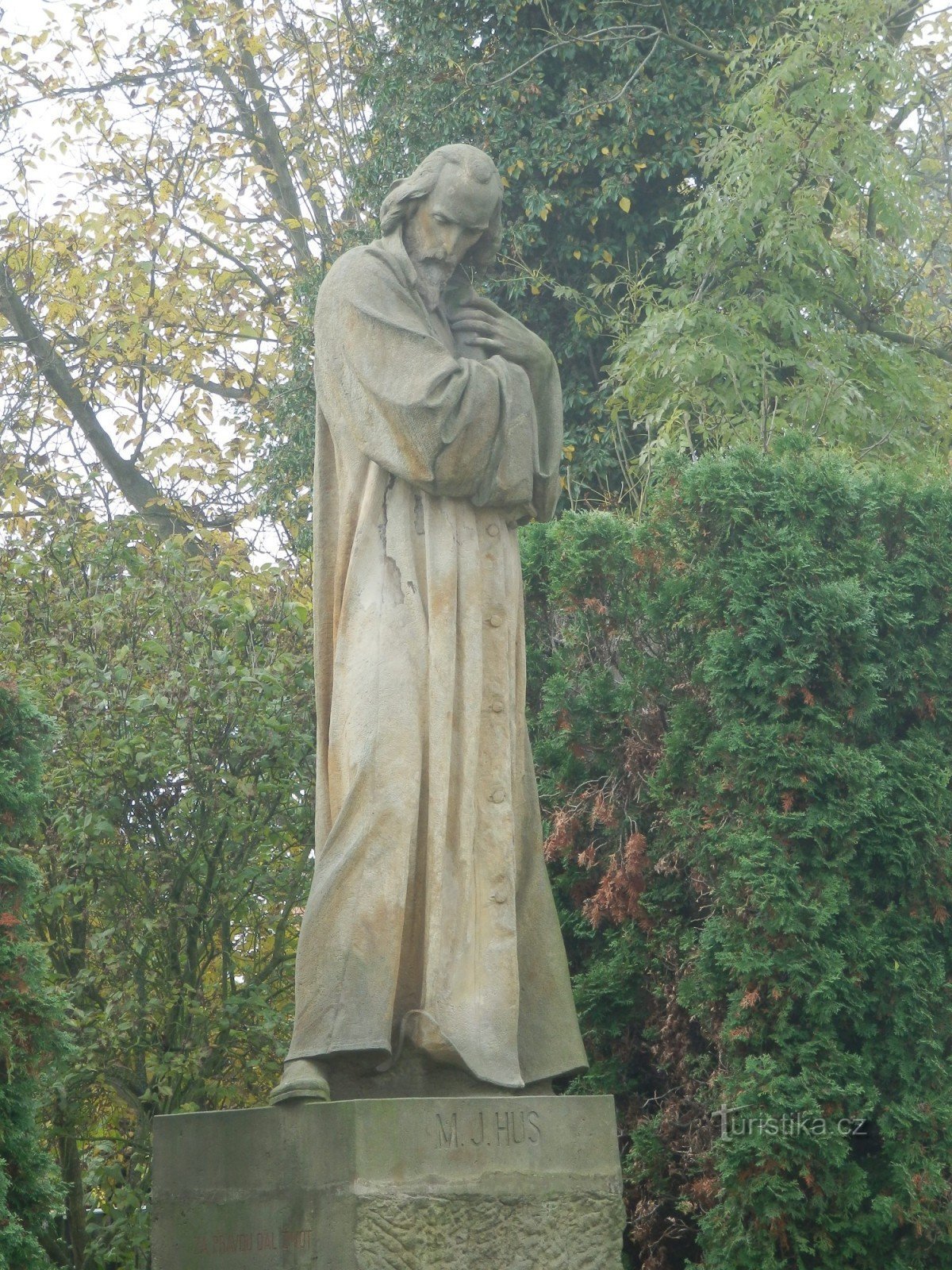 Monumentos da aldeia de Dobríkov