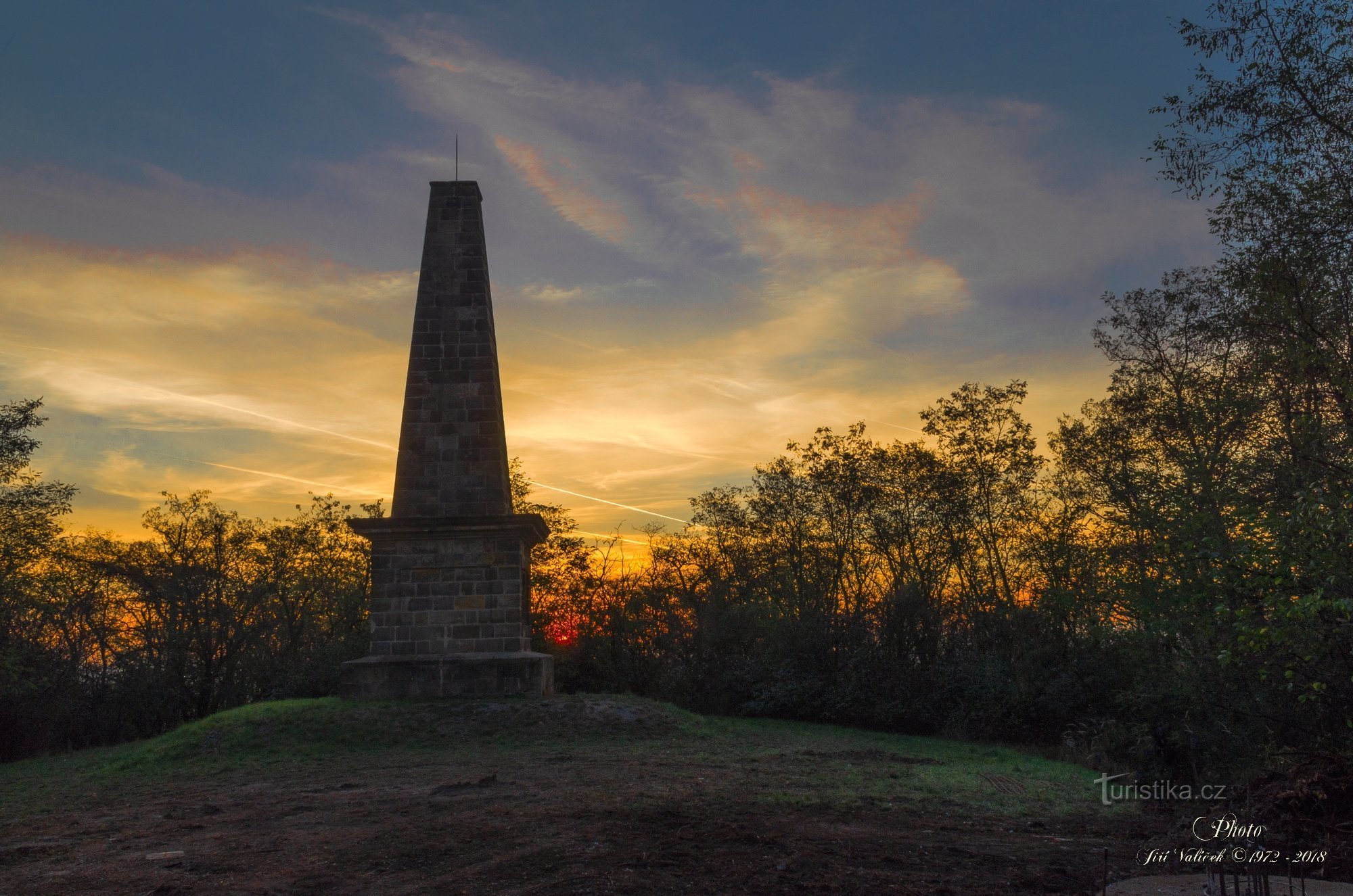 Monument voor de Slag bij Kolín op de Bedřichov-heuvel nabij Nová Ves I.