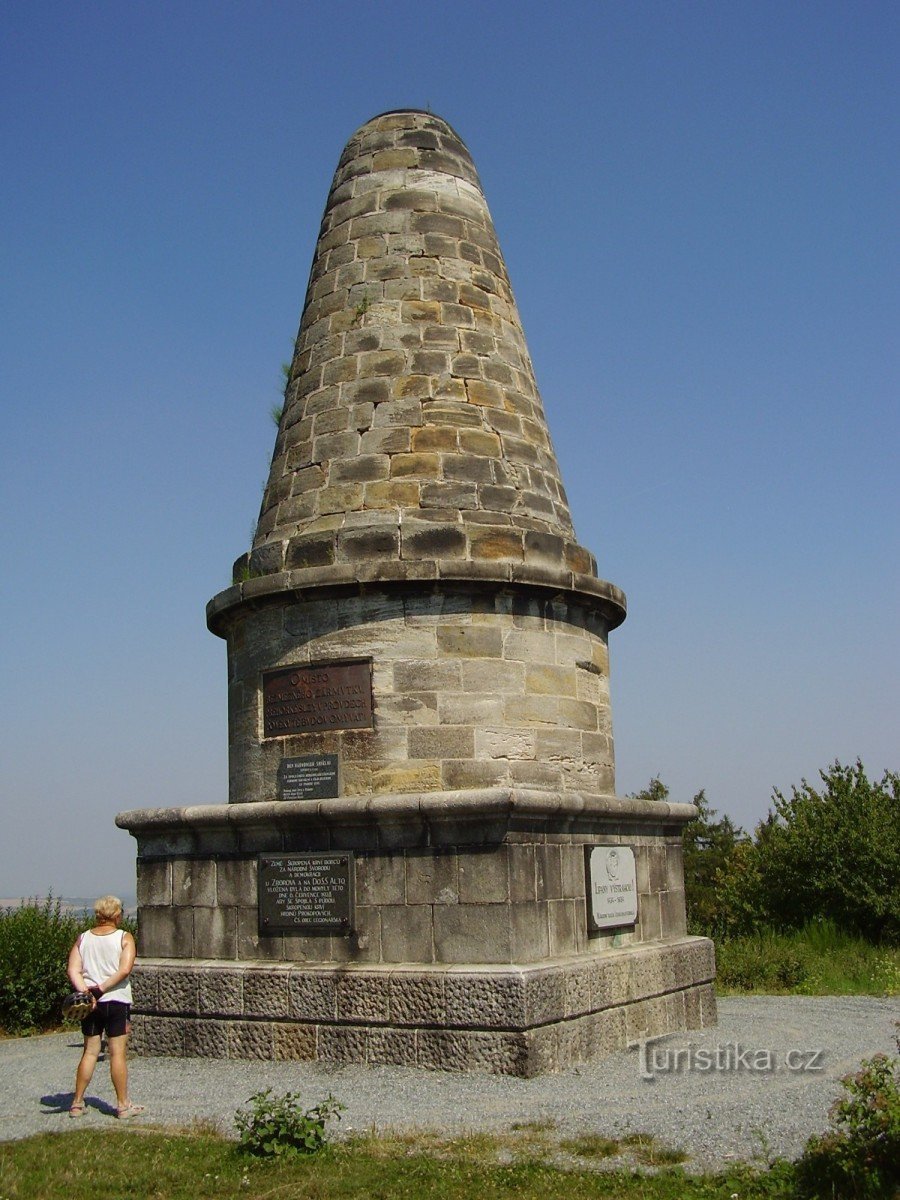 Monument til slaget ved Lipan, 30. maj 5