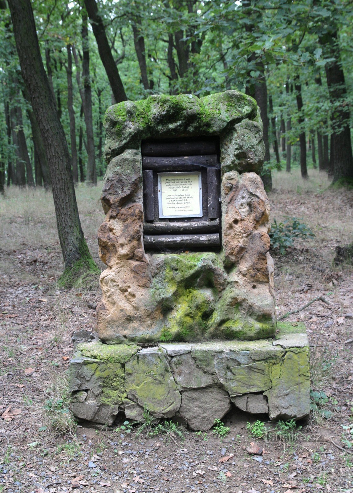 Monumento a František Bašný